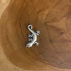 RETIRED James Avery Gecko Charm, Sterling Silver